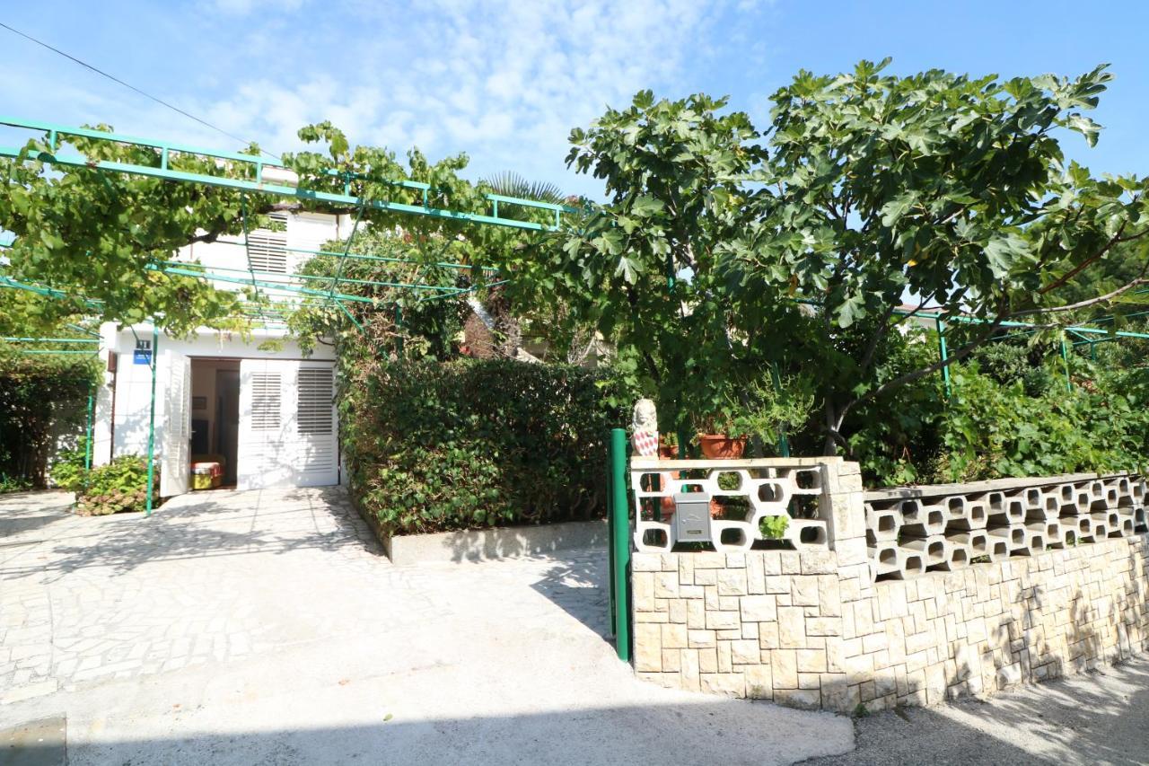 Apartments Magasic With Terrace Baska  Luaran gambar