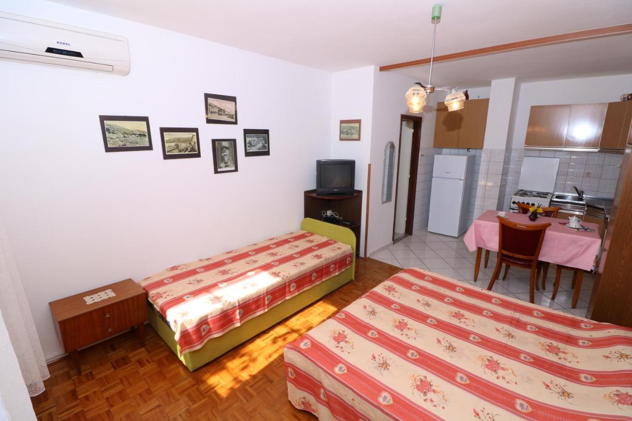 Apartments Magasic With Terrace Baska  Luaran gambar